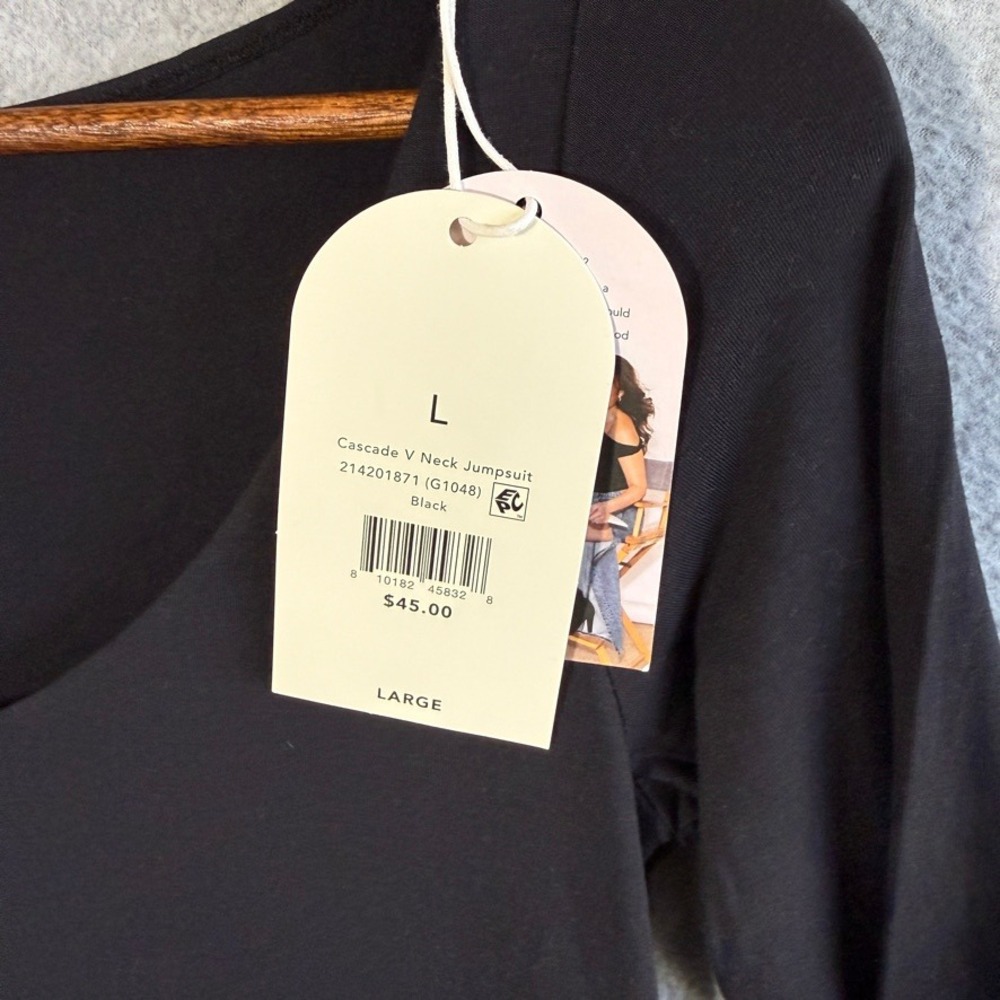 Blogilates Cascade V-Neck Jumpsuit Black Wide Leg Long Sleeve Pockets New L - Picture 6 of 11